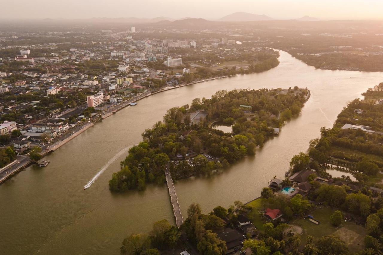 Sleepbox Hostel Suratthani Surat Thani Buitenkant foto